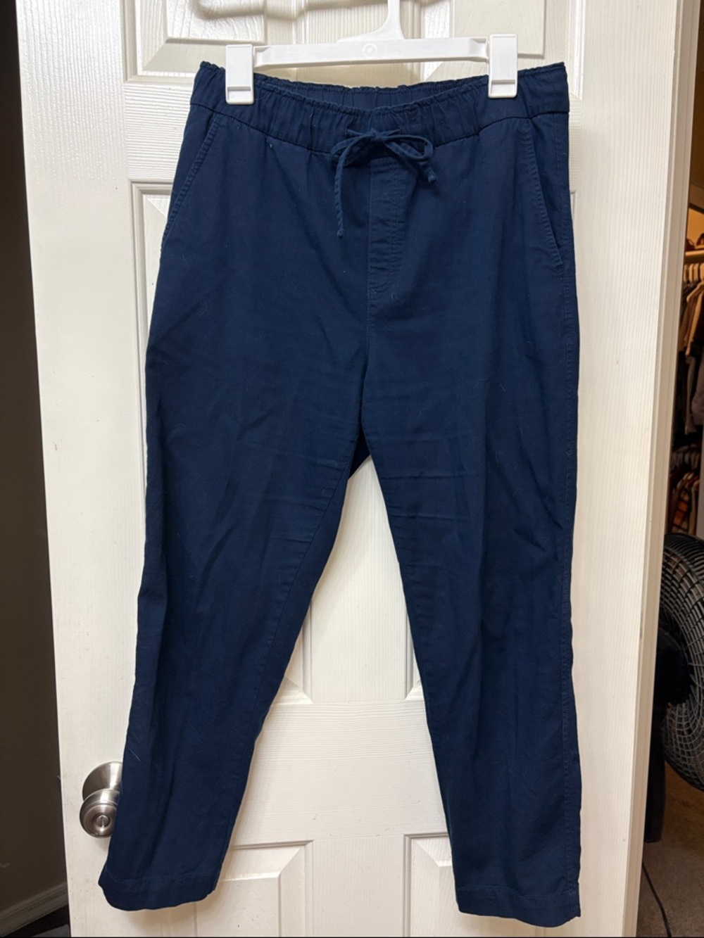 Women’s navy blue GAP Easy Pant